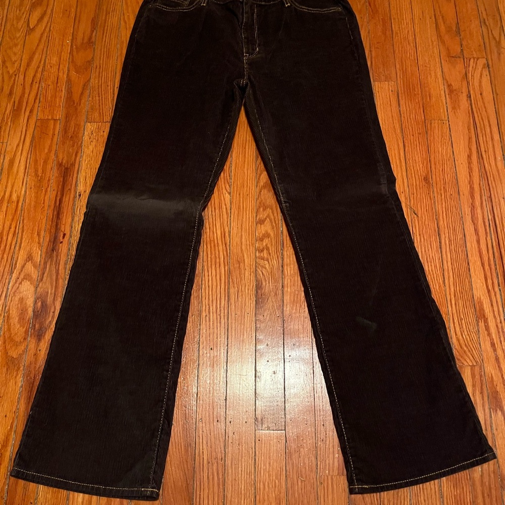 GAP Women's low rise Boot Cut Pants  Gap stretch- Dark Brown corduroy pants